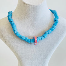 Load image into Gallery viewer, glass bead necklace