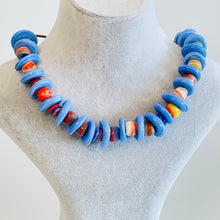 Load image into Gallery viewer, glass bead necklace