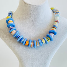 Load image into Gallery viewer, glass bead necklace