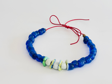 Load image into Gallery viewer, glass bead necklace