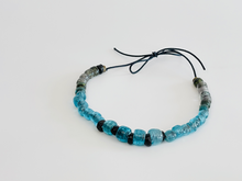 Load image into Gallery viewer, glass bead necklace